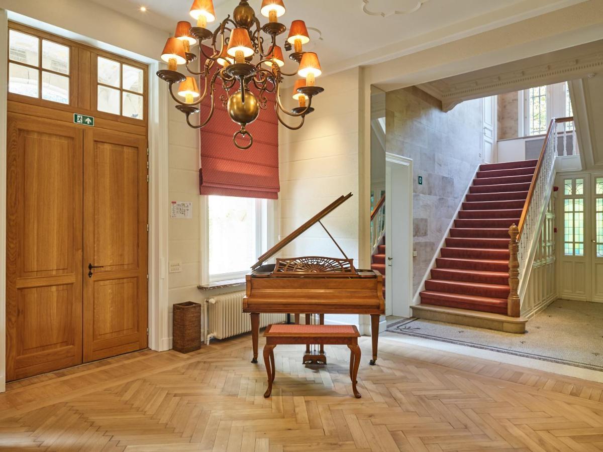 Boutique Hotel Ter Wallen Izegem Esterno foto