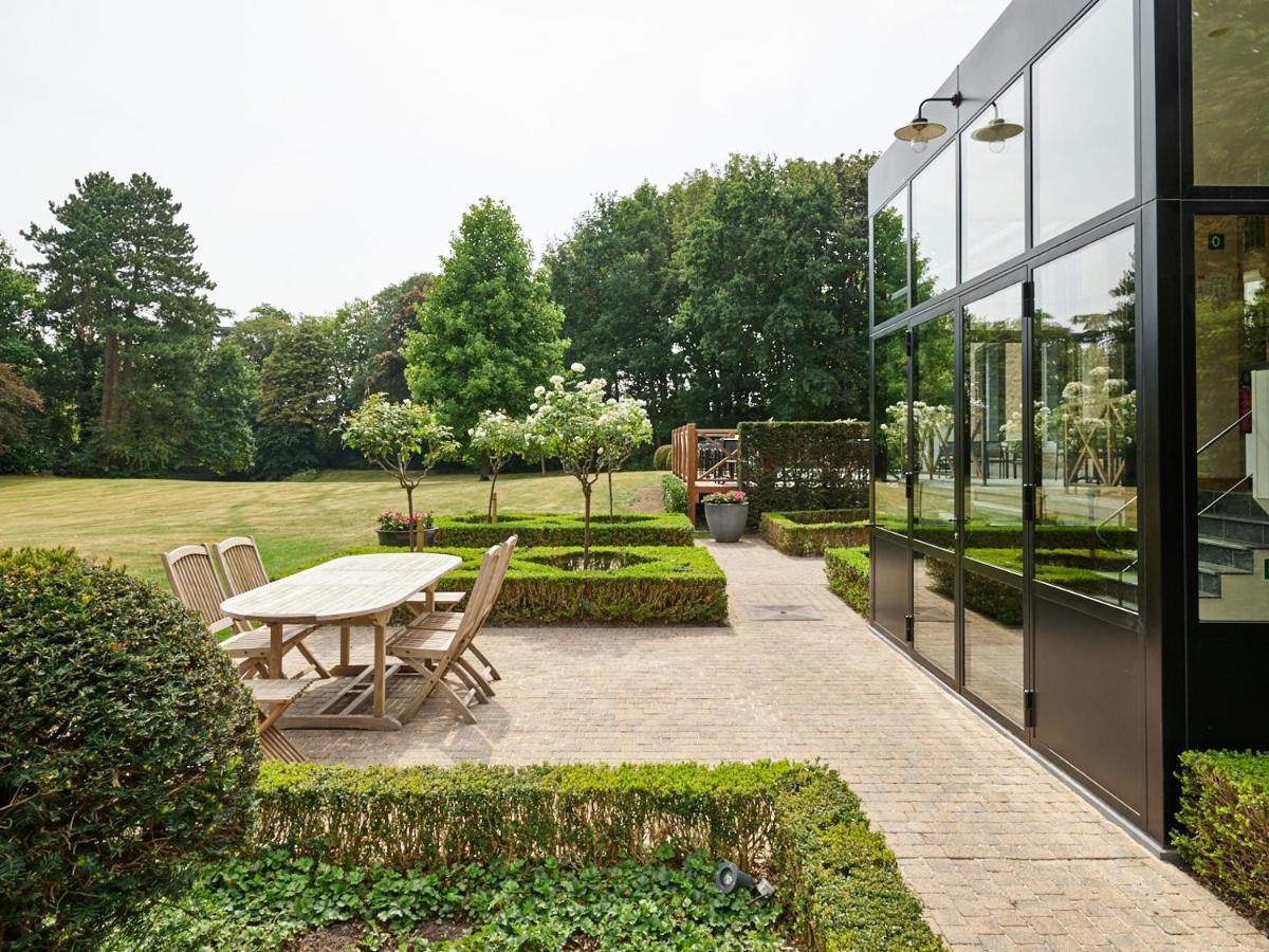 Boutique Hotel Ter Wallen Izegem Esterno foto